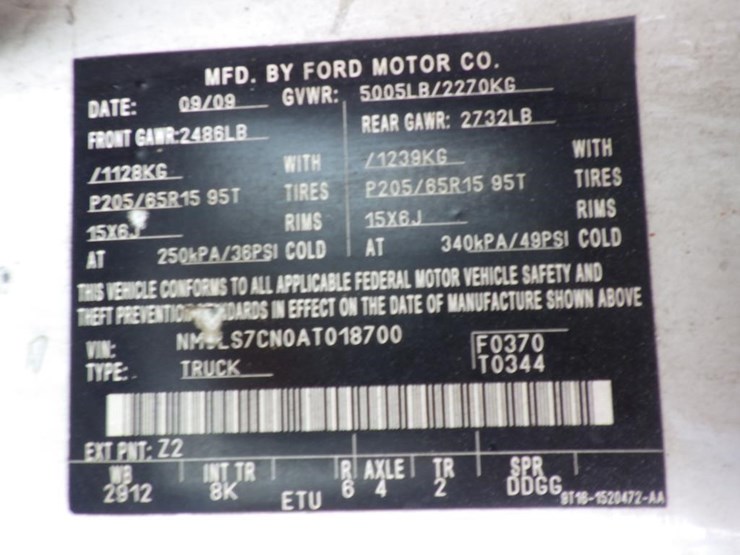 2010-ford-transit-connect-image-16