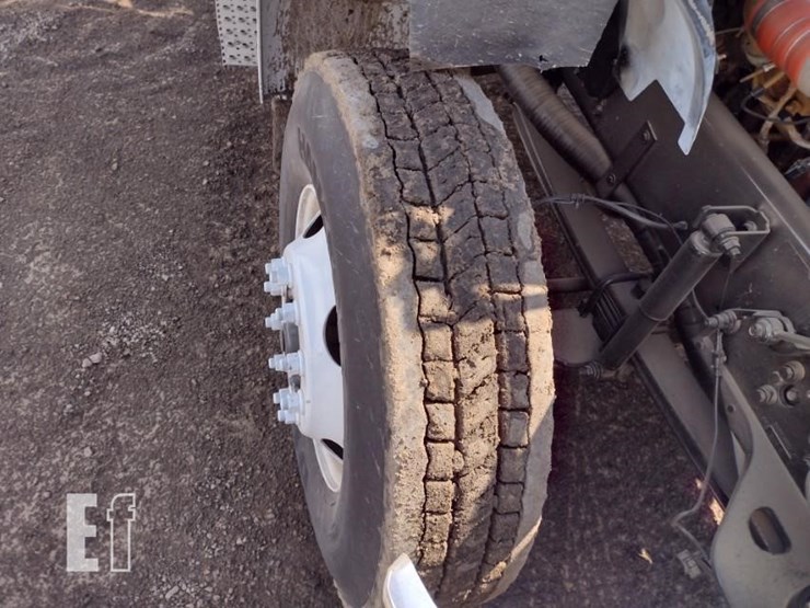 2008-ford-f750-xl-image-19