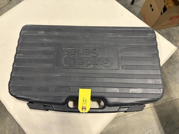 guide-series-butchering-set-image-4