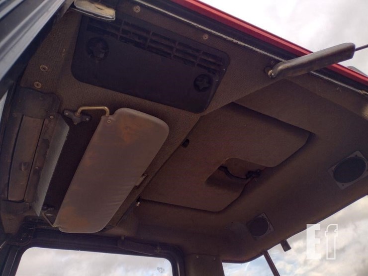 1996-case-ih-3230-image-13