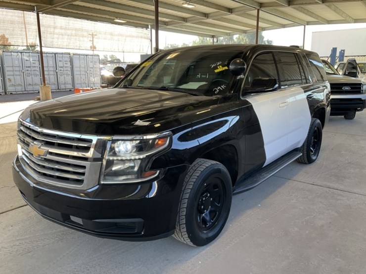 2020-chevrolet-tahoe-image-4