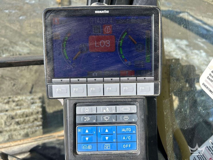 2013-komatsu-pc360-image-15