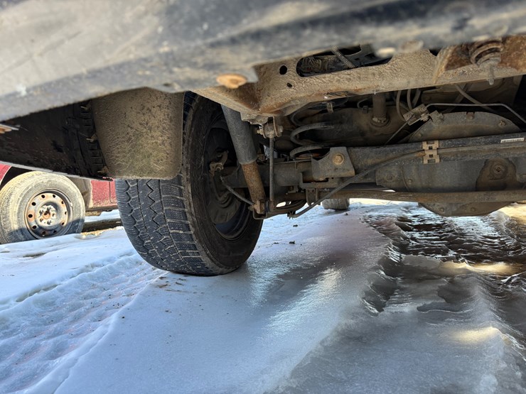 2015-chevrolet-tahoe-image-8