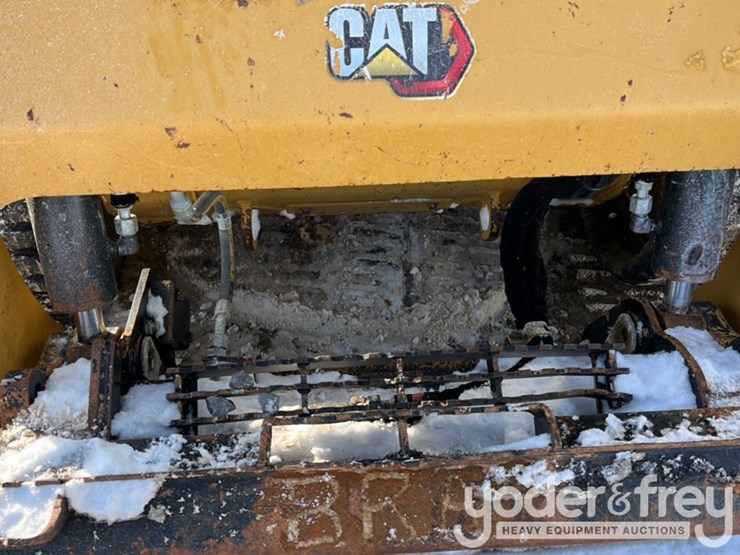 2023-caterpillar-259d3-image-13