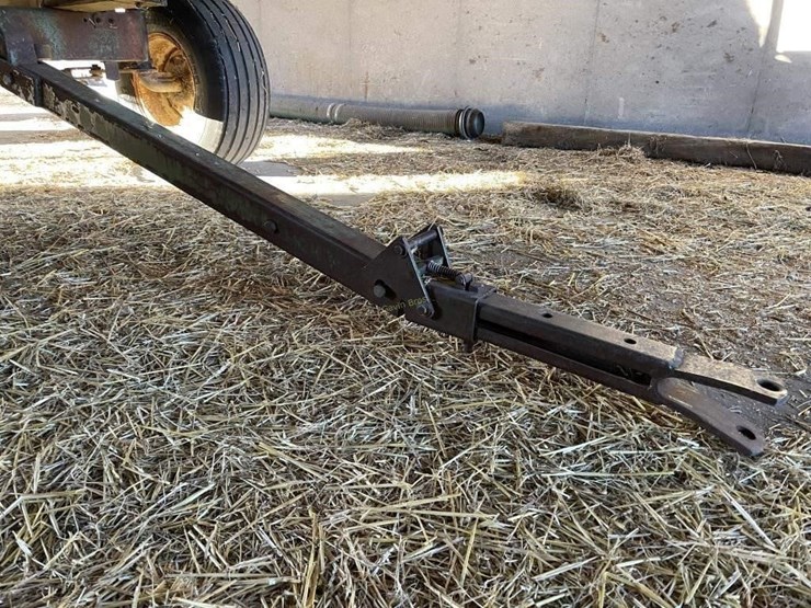 k-&-k-16'-hay-wagon-image-7