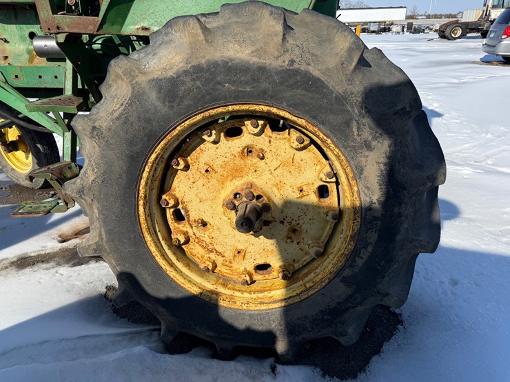 john-deere-4020-image-29