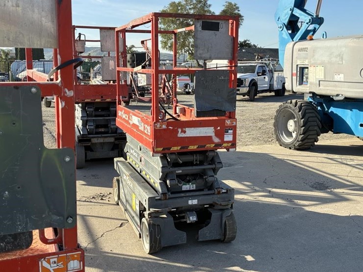 skyjack-sjiii3219-image-2