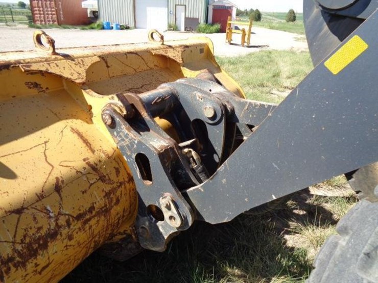 2013-deere-524k-image-8