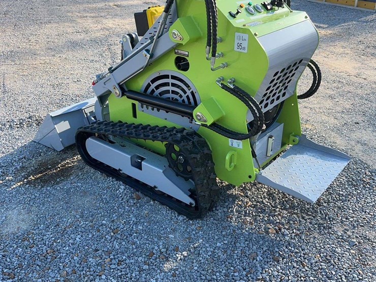 unused-mini-skid-steer-loader-image-8