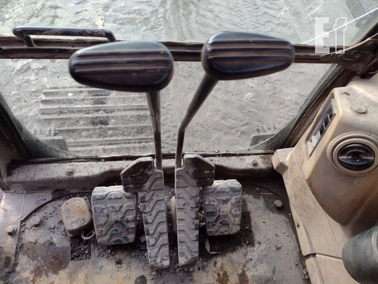 2004-caterpillar-315cl-image-10