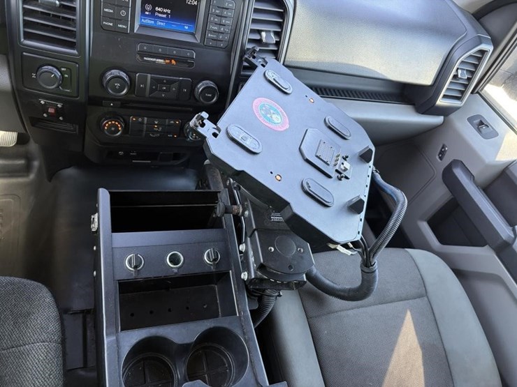 2015-ford-f150-image-13