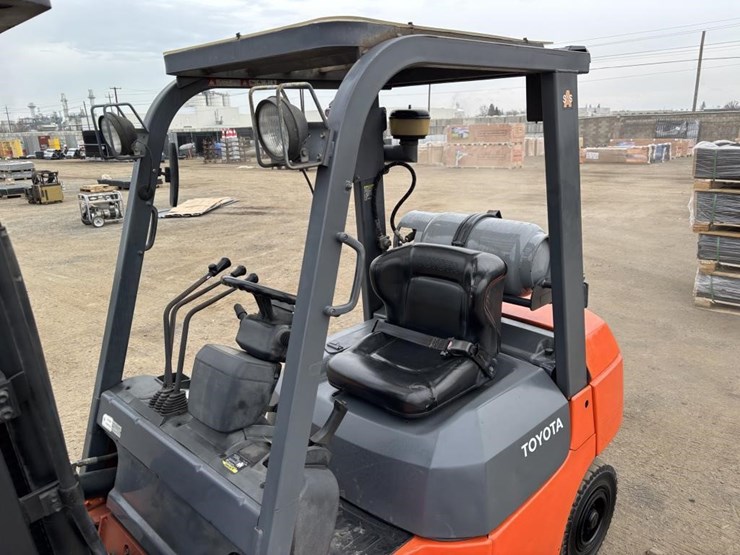 toyota-7fgu25-image-16