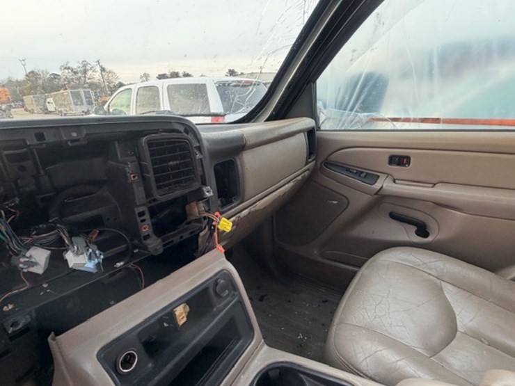 2004-gmc-1500-image-29