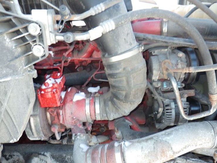 2020-freightliner-cascadia-126-image-24