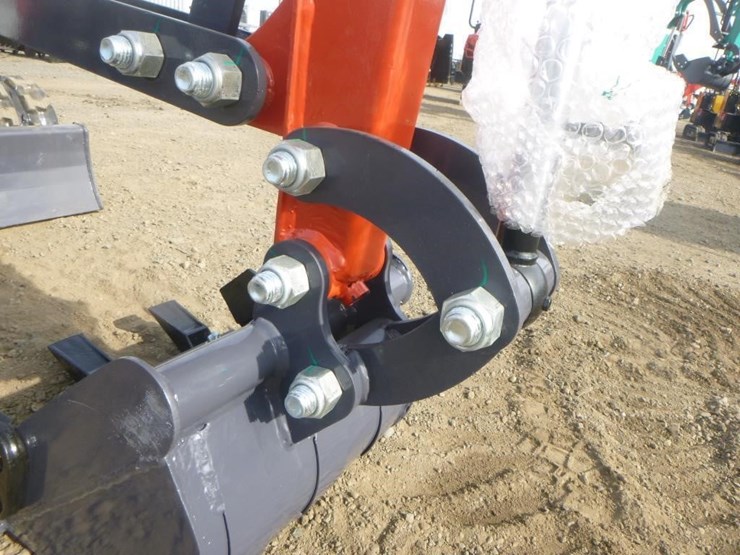 2025-agt-mx15rx-hydraulic-excavator-image-11