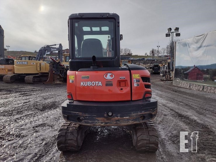 2017-kubota-kx040-4-image-4