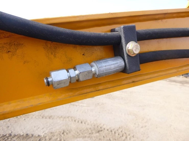 vicsec-vc16p-hydraulic-excavator-image-14