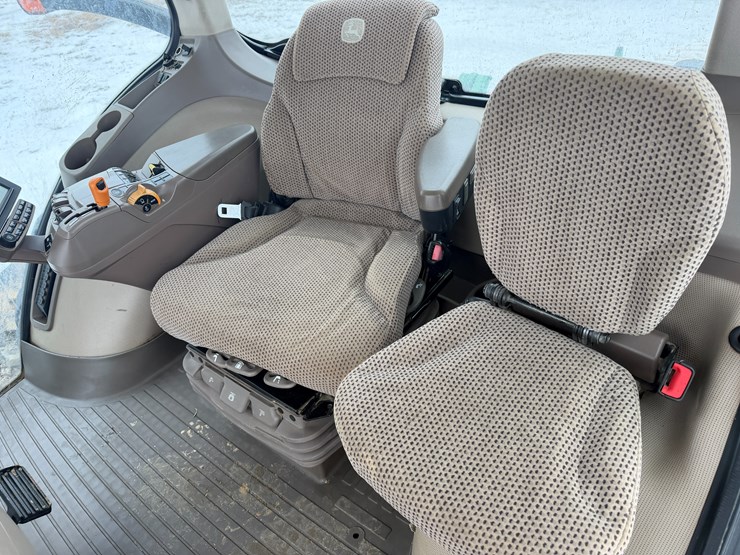 2015-john-deere-8370rt-image-102