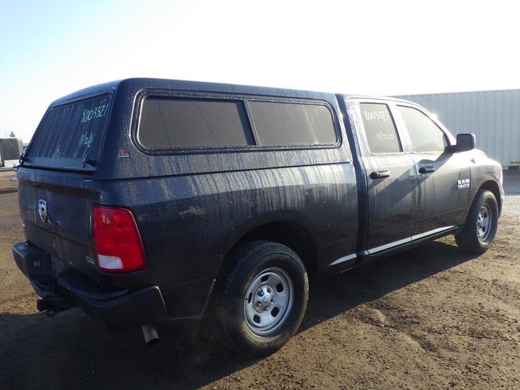 2016-dodge-1500-image-3