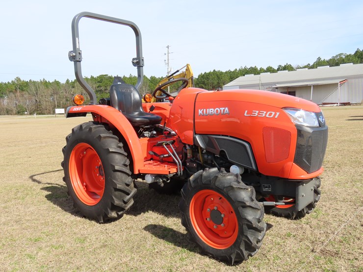 2016-kubota-l3301-image-2