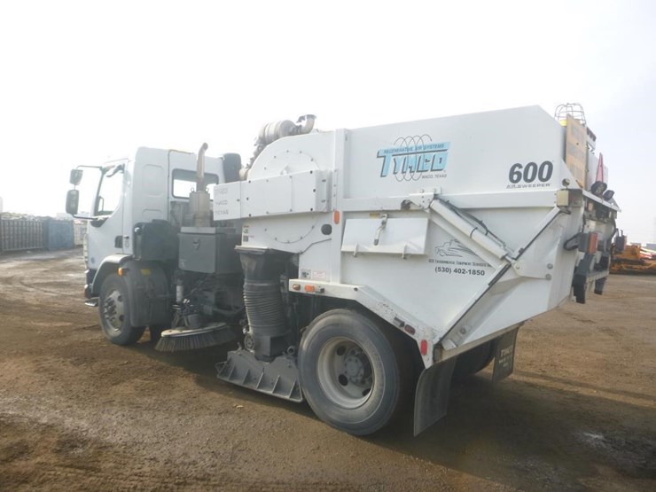 2016-tymco-600-image-4