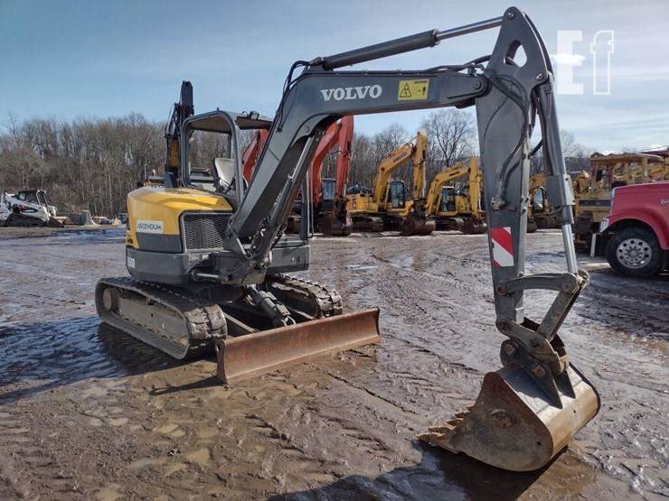 2016-volvo-ecr58d-image-48