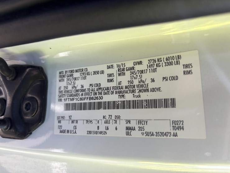 2015-ford-f150-image-33