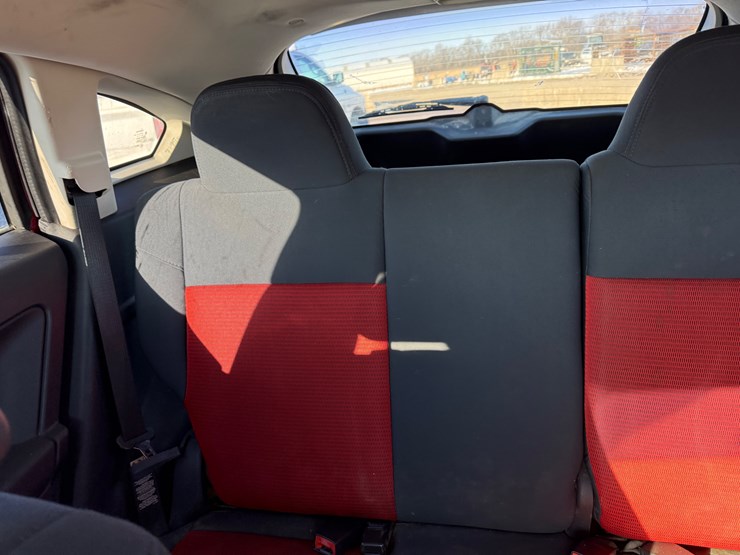 2008-dodge-caliber-image-30