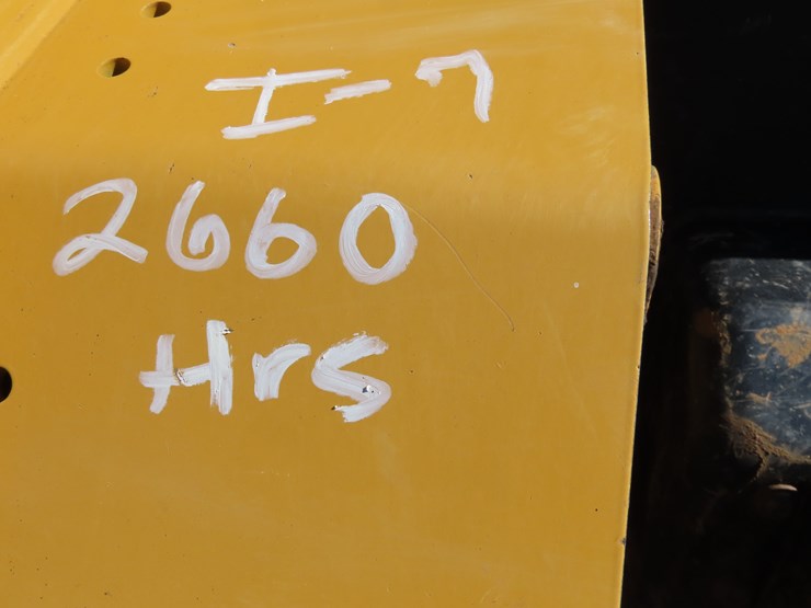 2021-caterpillar-299d3-image-20