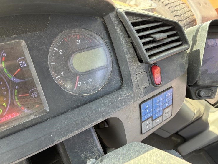 komatsu-wa380-image-24