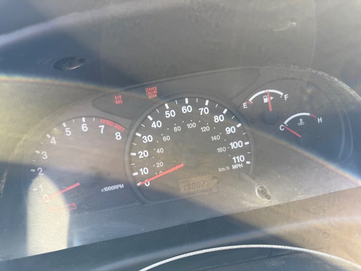 2004-chevrolet-tracker-image-31