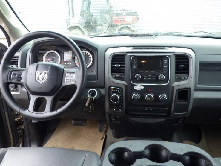 2014-dodge-1500-image-9