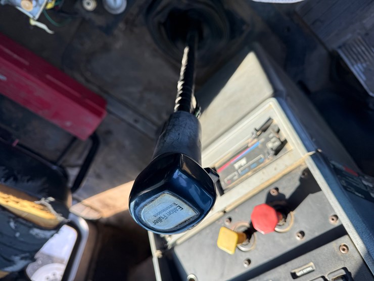 1996-mack-ch613-image-39