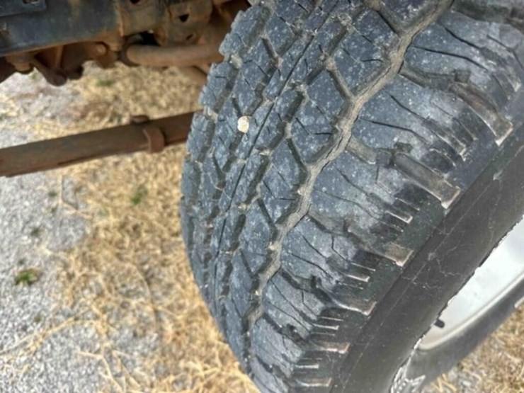 1989-jeep-wrangler-image-19