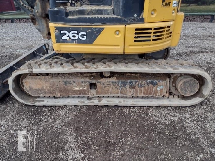 2022-deere-26g-image-26