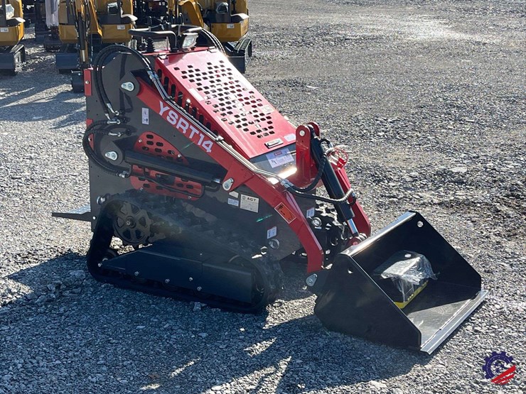 2026-agt-ysrt14-skid-steer-loader-attachment-image-6