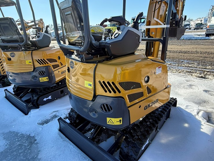 #101-•-unused-cfg-industry-qk20r-mini-excavator-qk20r202511040283-inv#-36802-image-28