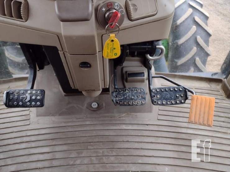 2014-john-deere-6140m-image-8