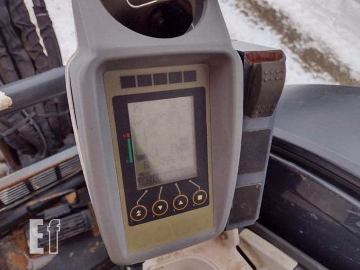 2016-deere-35g-image-7