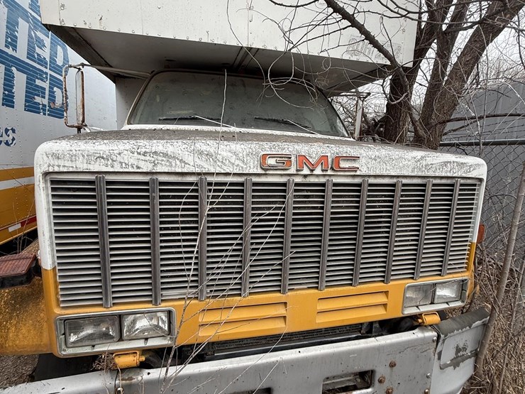 1983-gmc-topkick-c7500-image-3