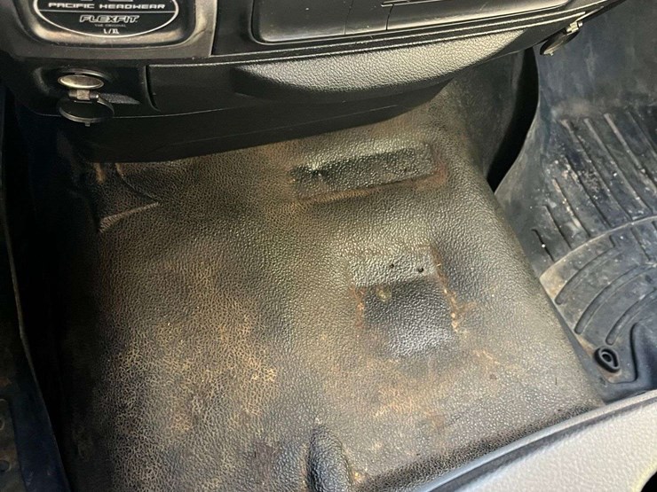 2017-dodge-1500-image-18