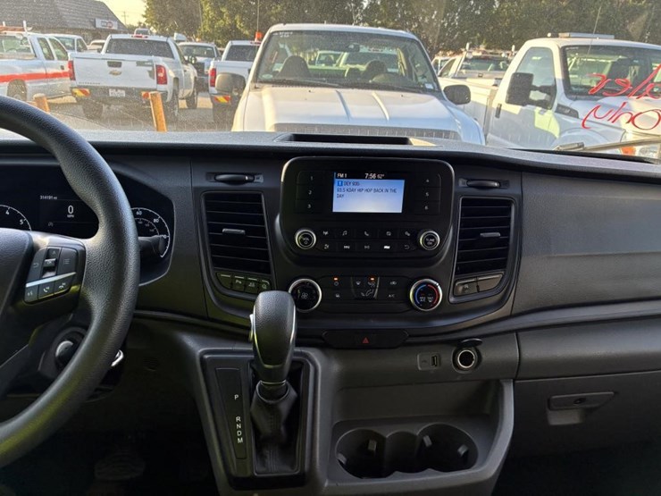 2020-ford-transit-image-14