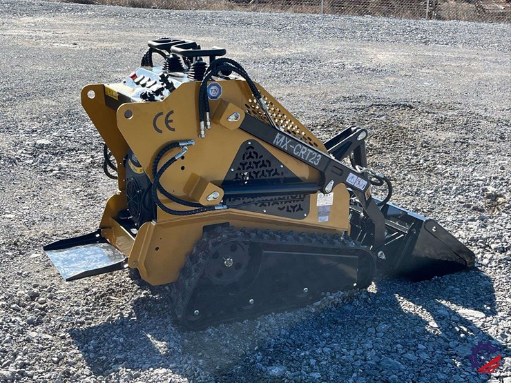 2026-agt-mx-crt23-compact-track-loader-mini-skid-steer-image-4