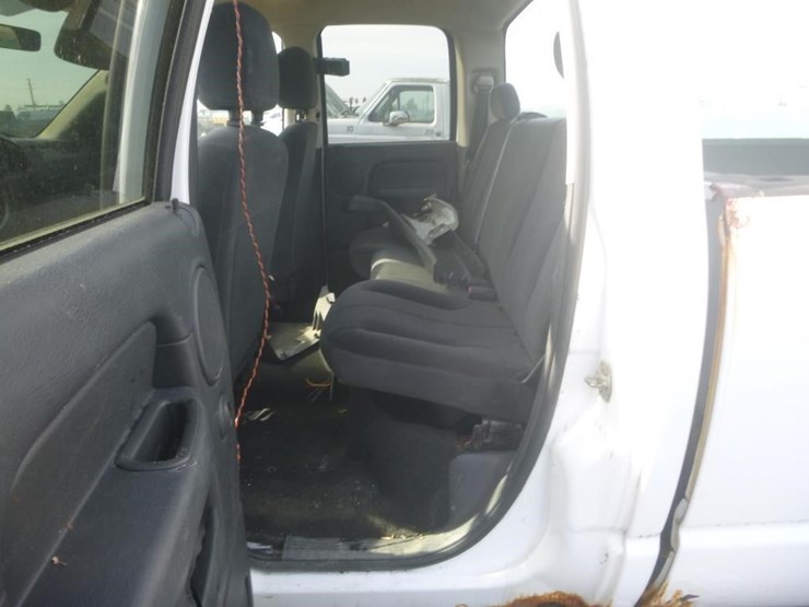 2005-dodge-1500-image-7