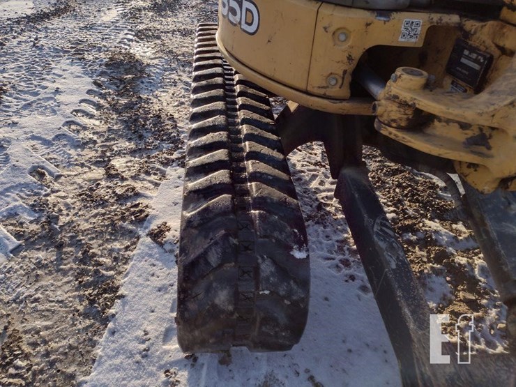 2013-deere-35d-image-41