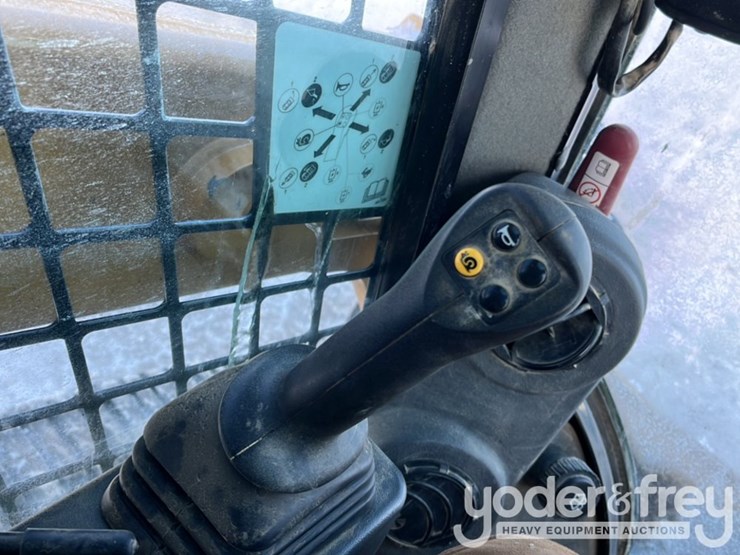 2023-caterpillar-259d3-image-24