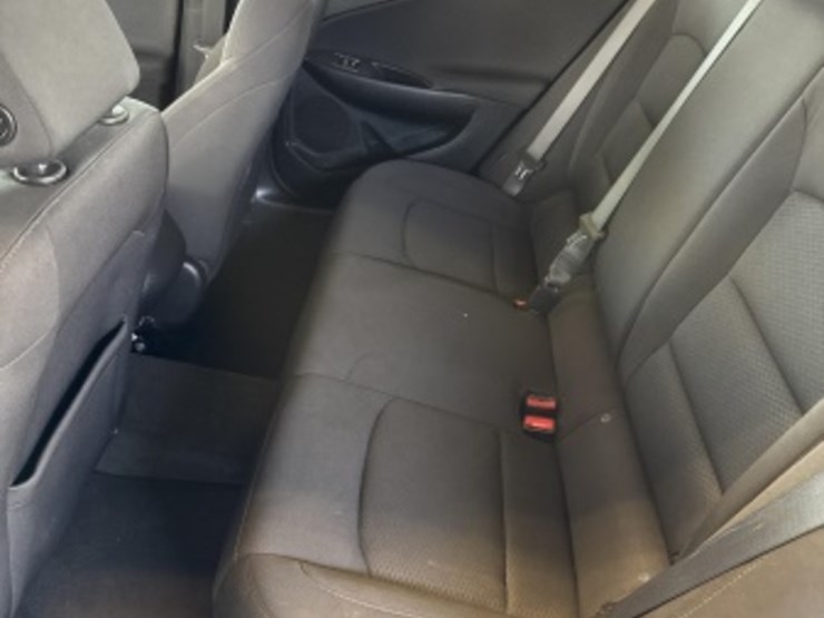 2021-chevrolet-malibu-ls-sdn-image-28