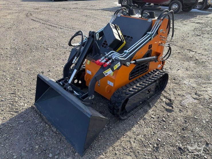 2025-landhonor-lhr-me380x1-stand-on-track-loader-skid-steer-image-1