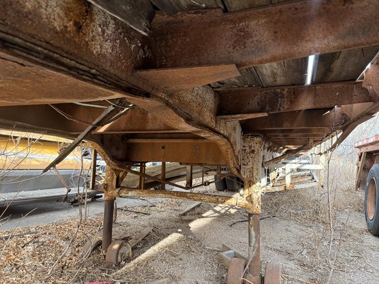 1975-unknown-image-4