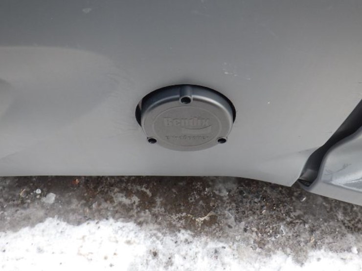 2019-peterbilt-579-image-8